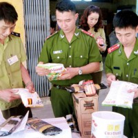 Có hay không việc "bảo kê" để hàng lậu lọt cửa ga Hà Nội?