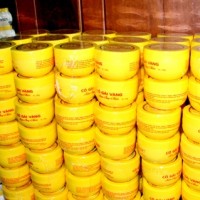 Tạm giữ nhiều mỹ phẩm không nguồn gốc sản xuất trong nhà trọ