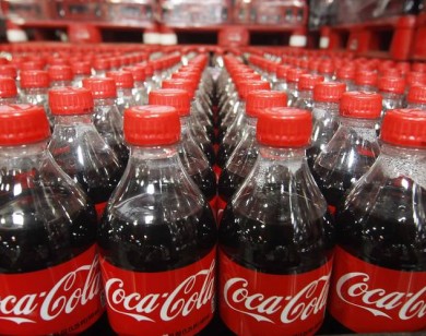 Vụ dừng lưu thông 13 sản phẩm Coca Cola: Từ bất ngờ đến khó hiểu!