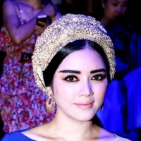 Những lỗi trang điểm khiến fan "khiếp vía" của sao Việt