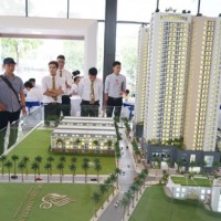 Doanh nghiệp địa ốc nghĩ kế bán hàng trong tháng 'cô hồn'