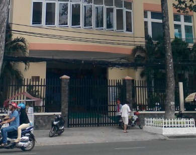 ‘Kinh doanh’ đến mức bé không học hè thì không được học chính khóa?
