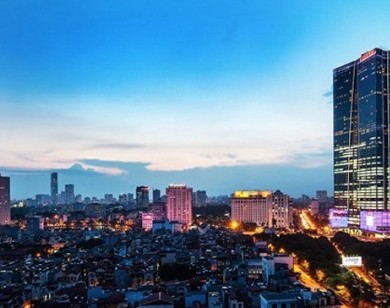 Ông chủ khách sạn 5 sao: Bầm dập sau sự hào nhoáng