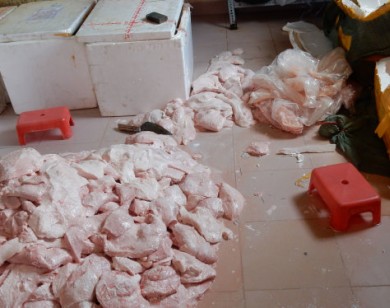 Hàng tấn vú heo bẩn ẩn mình trong... biệt thự