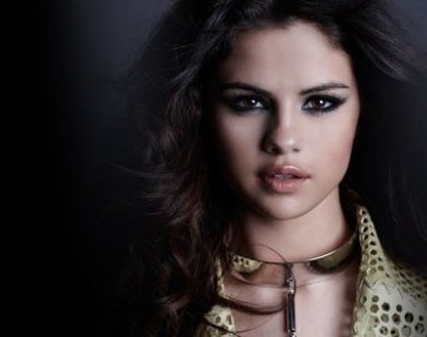 Bí quyết phối đồ tinh tế như Selena Gomez