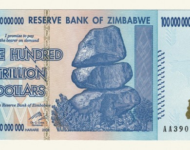 Zimbabwe in tiền mệnh giá 'na ná' đồng USD