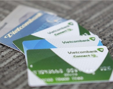 Lo ngại lộ thông tin, Vietcombank khóa thẻ khách hàng