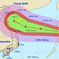 Bão Sarika giật cấp 17, mạnh ngang bão Sơn Tinh