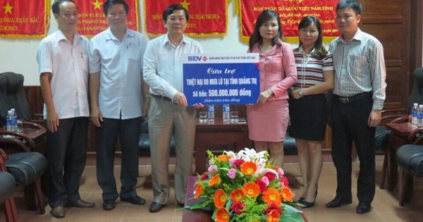 BIDV cứu trợ đồng bào lũ lụt miền Trung 2,9 tỷ đồng