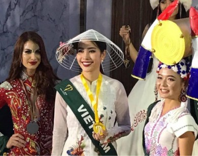 Nam Em đoạt giải Hoa hậu ảnh tại cuộc thi Hoa hậu Trái đất 2016