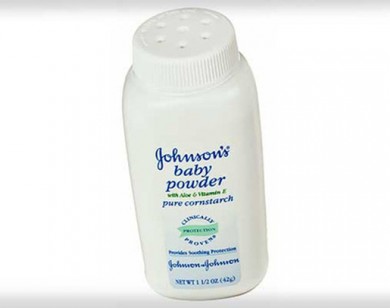 Johnson & Johnson bồi thường hơn 70 triệu USD vì 'phấn rôm gây ung thư'