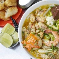 Quán bánh canh cua 40 năm hút thực khách ở Sài Gòn