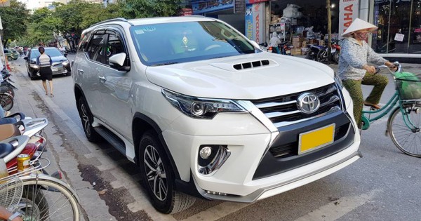 Toyota Fortuner 2016 độ phong cách Lexus: Hàng "hot" tại Việt Nam