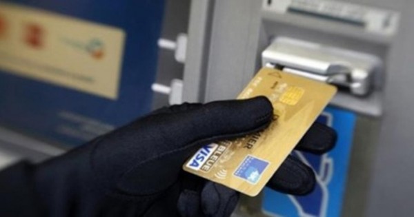 'Bốc hơi' 100 triệu đồng trong tài khoản ATM khi đang nằm ngủ