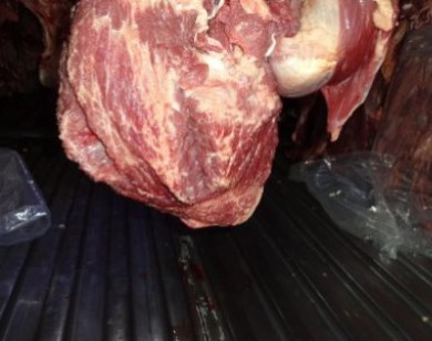 TP.HCM xử phạt cơ sở 106 triệu đồng tiêu hủy toàn bộ lô thịt bẩn