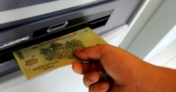 Phí thẻ ngân hàng tại Việt Nam thuộc loại cao nhất thế giới
