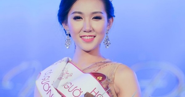 Cô gái 19 tuổi đăng quang Người đẹp xứ Dừa