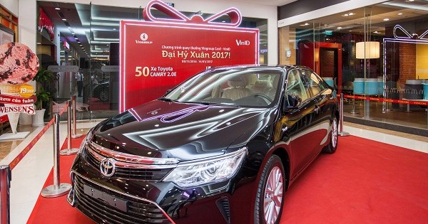 Vincom: Tặng 50 xe ô tô Camry 2.0E cho khách hàng