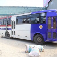 Xe khách chở thực phẩm bẩn chạy lòng vòng trốn cảnh sát