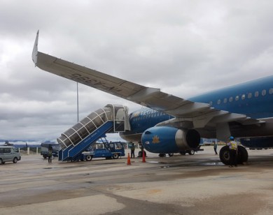 Hành khách 'hú vía' vì máy bay Vietnam Airlines hạ cánh hụt nhiều lần