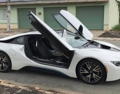 Dân chơi xôn xao thông tin siêu xe BMW i8 được rao bán trên mạng