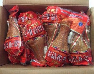 Đùi gà nặng 1 kg giá 250.000 đồng cháy hàng ở Hà Nội