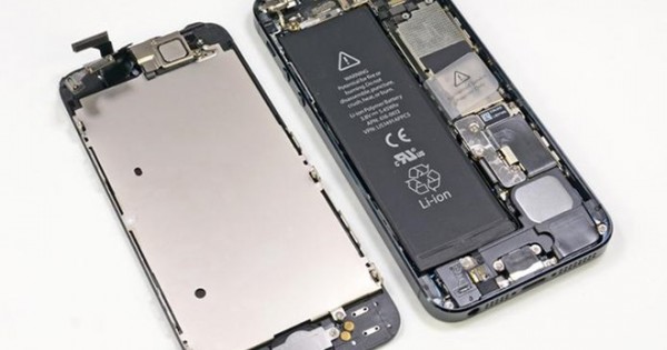 Người dùng iPhone 6 vẫn khổ sở vì lỗi pin