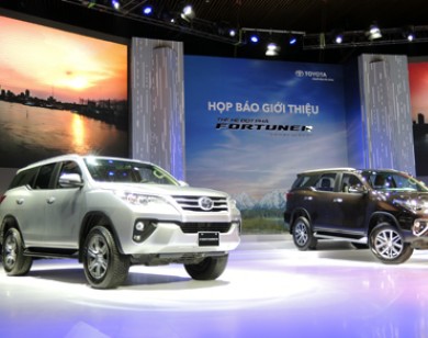 Toyota Fortuner thế hệ mới giá từ 981 triệu đồng tại Việt Nam