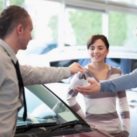 Thuê ô tô chơi Tết: Những điều cần lưu ý để tránh rủi ro