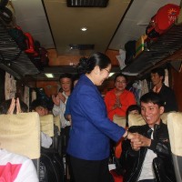 TP.HCM: Chuyến tàu tiễn 550 công nhân về quê đón tết
