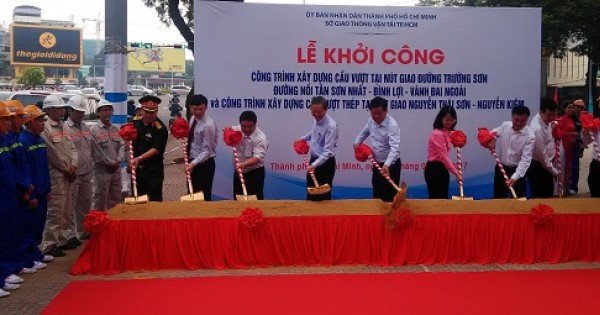 TP.HCM: Khởi công xây dựng 2 cầu vượt giải cứu sân bay Tân Sơn Nhất