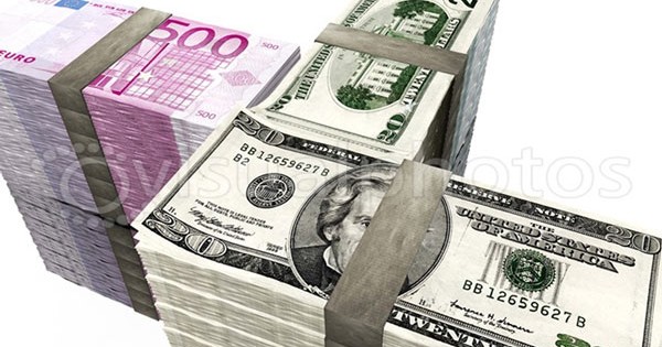 Tỷ giá ngoại tệ ngày 22/2: USD tăng vọt