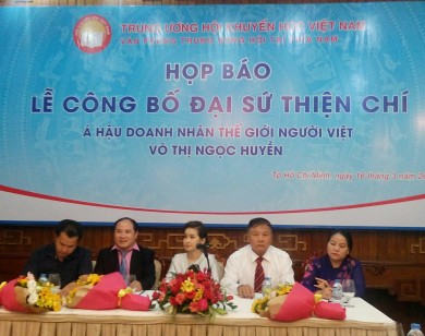 Á hậu Doanh nhân Thế giới người Việt Võ Thị Ngọc Huyền làm Đại sứ Thiện chí Trung ương Hội Khuyến học phía Nam