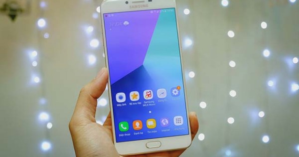 Samsung C9 Pro- Màn hình khủng cấu hình tốt