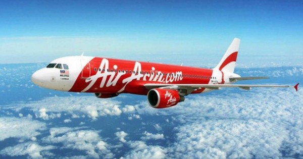 Dự định lập liên doanh tại Việt Nam, AirAsia gặp ngay 'đề xuất áp dụng vé máy bay giá sàn'