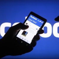 Cách để biết những ai thường xuyên ghé thăm Facebook của mình