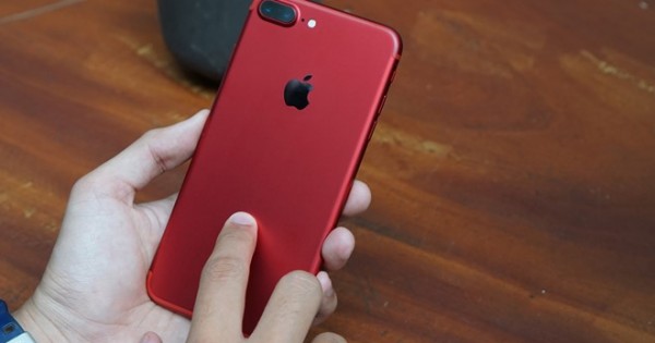 iPhone xách tay vẫn bán tốt sau hàng loạt thông tin bất lợi