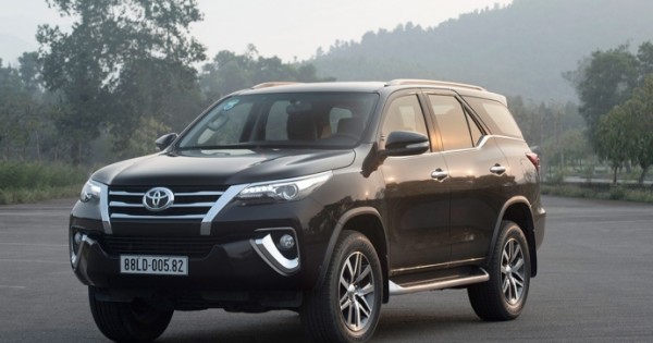 Toyota Fortuner máy dầu, số tự động sắp về Việt Nam