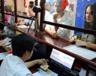 “Bộ GTVT cần xin lỗi người dân vụ đổi giấy phép lái xe thẻ PET”