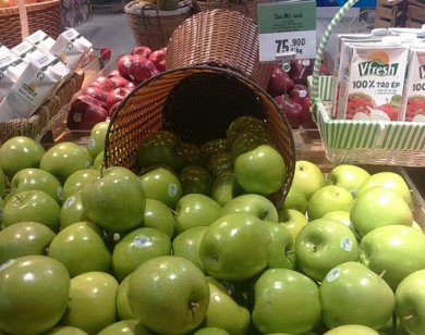 Người tiêu dùng băn khoăn chất lượng trái cây nhập khẩu giá rẻ