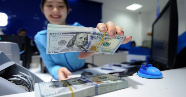 Tỷ giá ngoại tệ ngày 12/5: USD thế giới treo ở mức cao