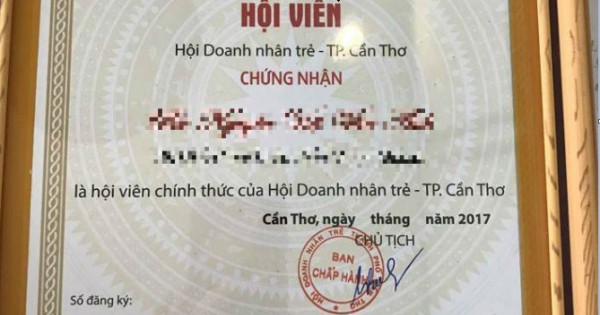 Hội Doanh nhân trẻ TP. Cần Thơ cấp giấy chứng nhận cẩu thả