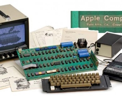 Sau 41 năm ra đời máy tính Apple-1 được bán với giá 2,3 tỷ đồng