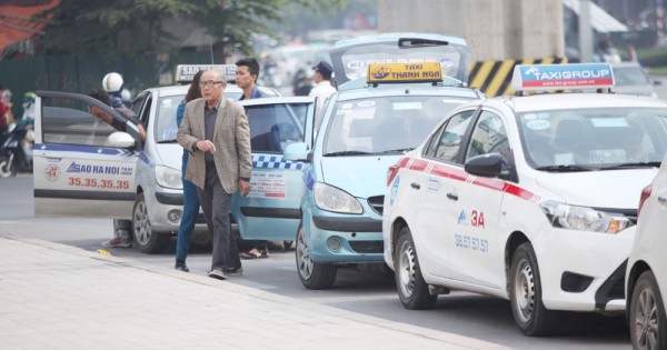 Taxi truyền thống: Đổi thay hay lụi tàn?