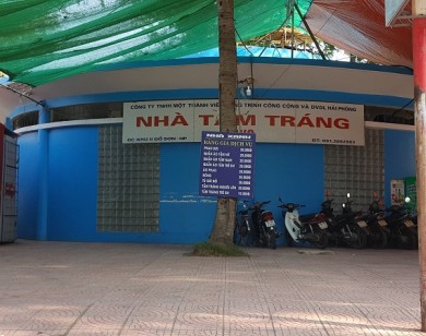 Hải Phòng: Nguyên giám đốc chiếm nhà vệ sinh công cộng để kinh doanh