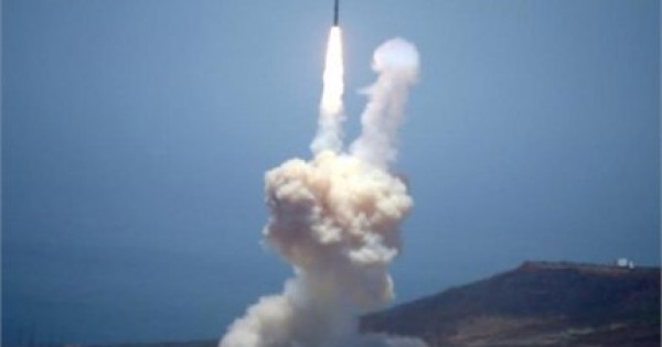 Xem Mỹ bắn hạ tên lửa đạn đạo liên lục địa 'Triều Tiên'