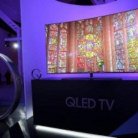 Những điểm khác biệt giữa Tivi công nghệ OLED và QLED