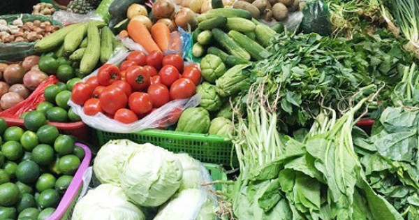 Thực phẩm tăng giá cùng thời tiết