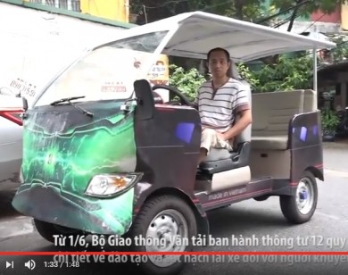 Người khuyết tật làm ôtô 2 động cơ ở Hà Nội
