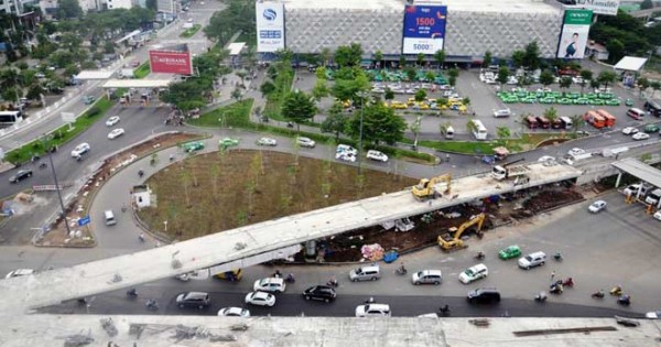 Cận cảnh cầu bạc tỷ “giải cứu” kẹt xe ở Tân Sơn Nhất trước giờ G